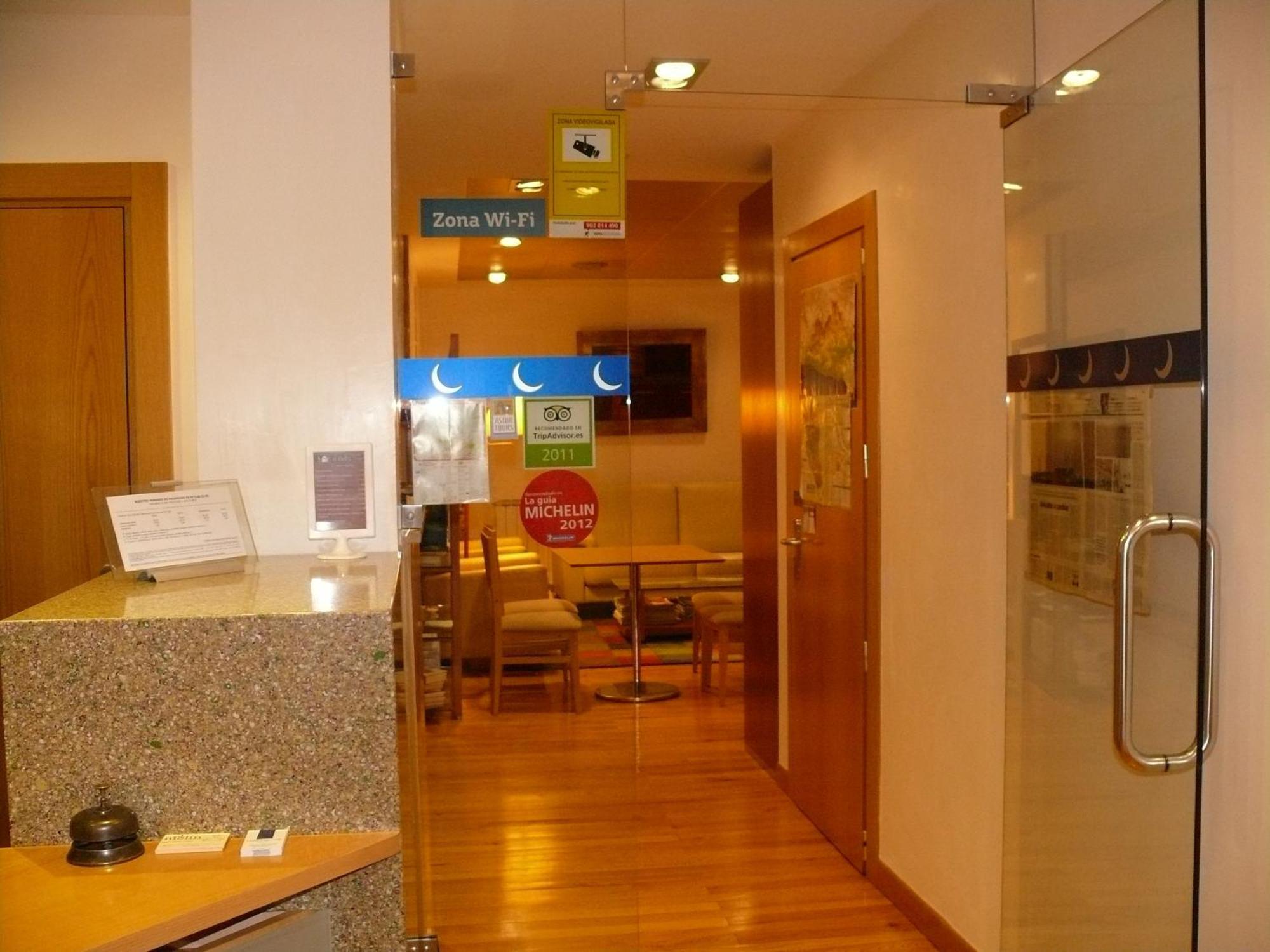 Hotel Nochendi Onís Dış mekan fotoğraf