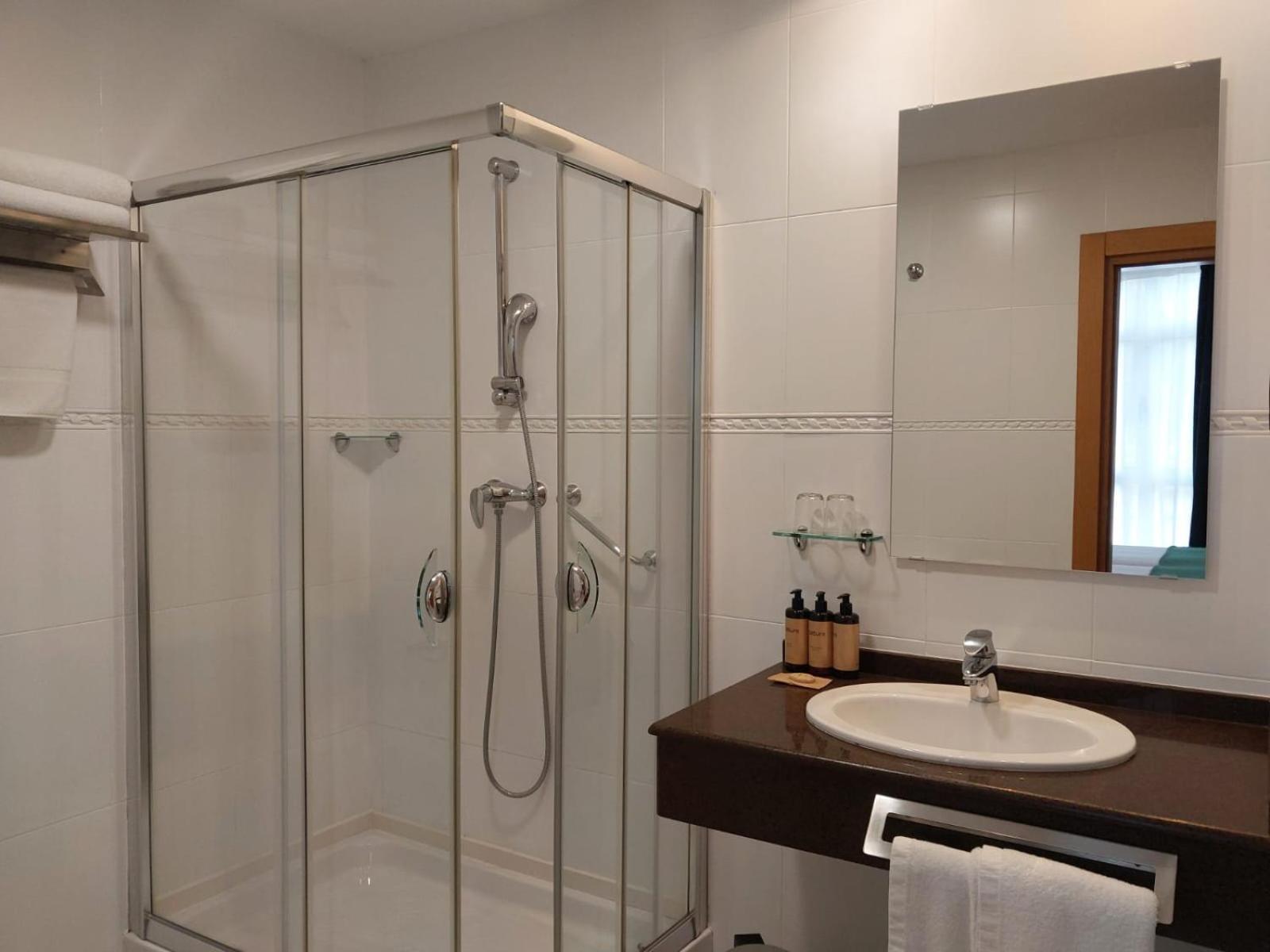 Hotel Nochendi Onís Dış mekan fotoğraf