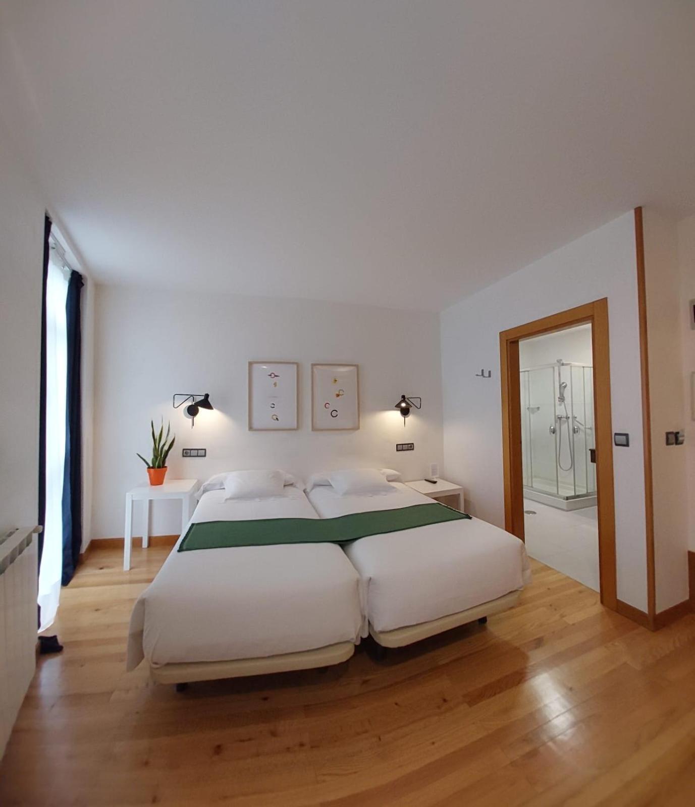 Hotel Nochendi Onís Dış mekan fotoğraf