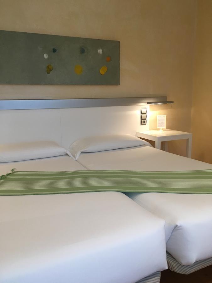 Hotel Nochendi Onís Dış mekan fotoğraf