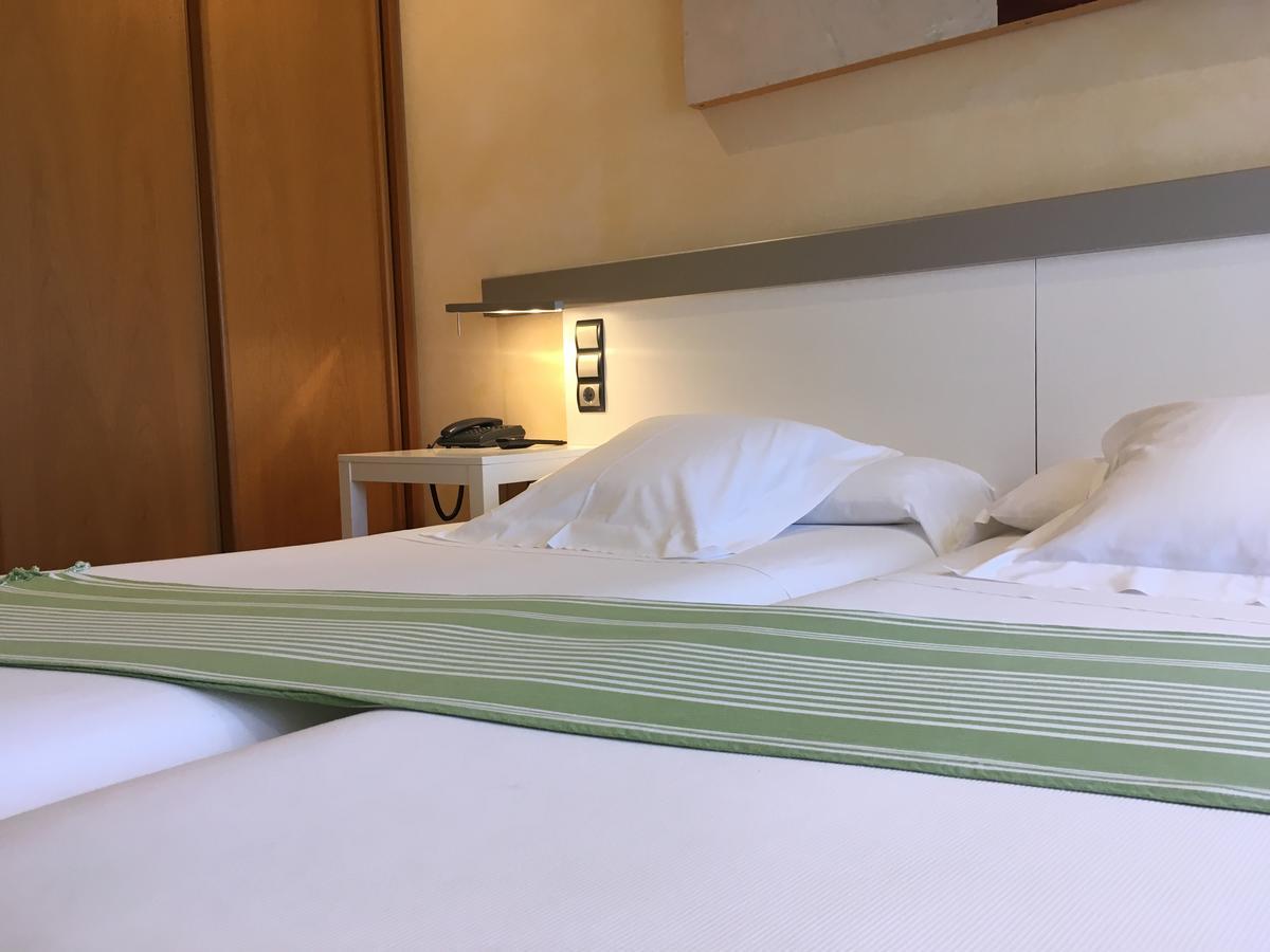 Hotel Nochendi Onís Dış mekan fotoğraf
