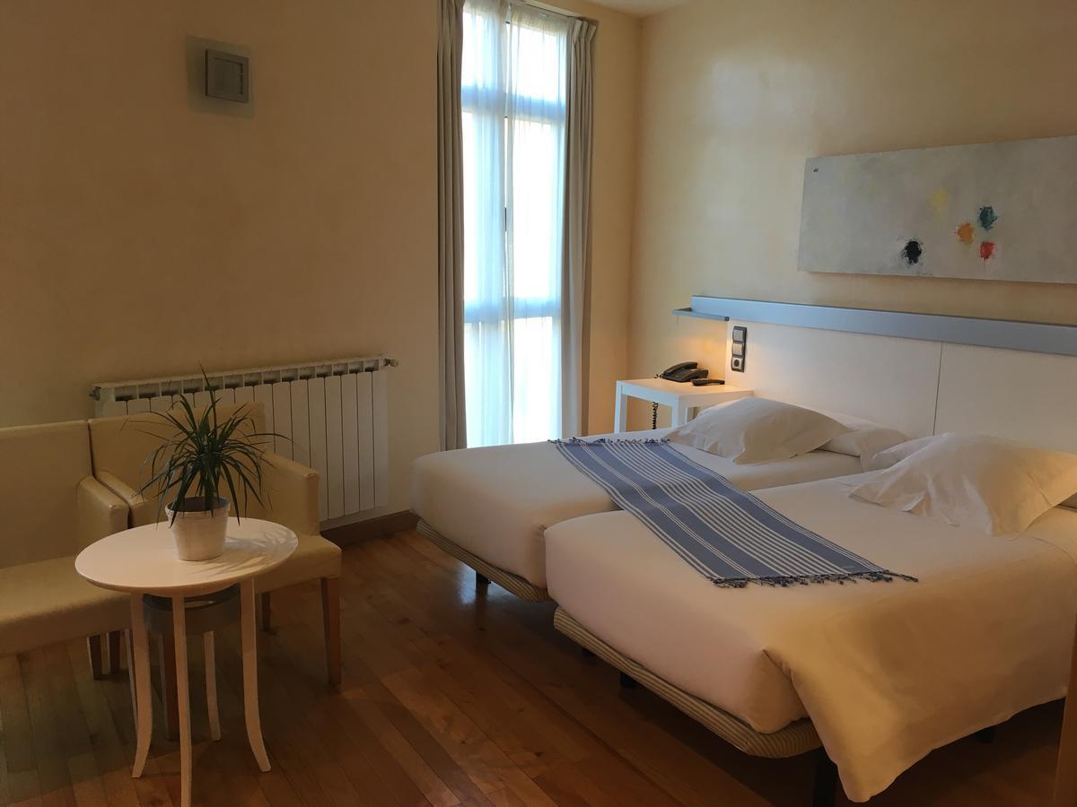 Hotel Nochendi Onís Dış mekan fotoğraf