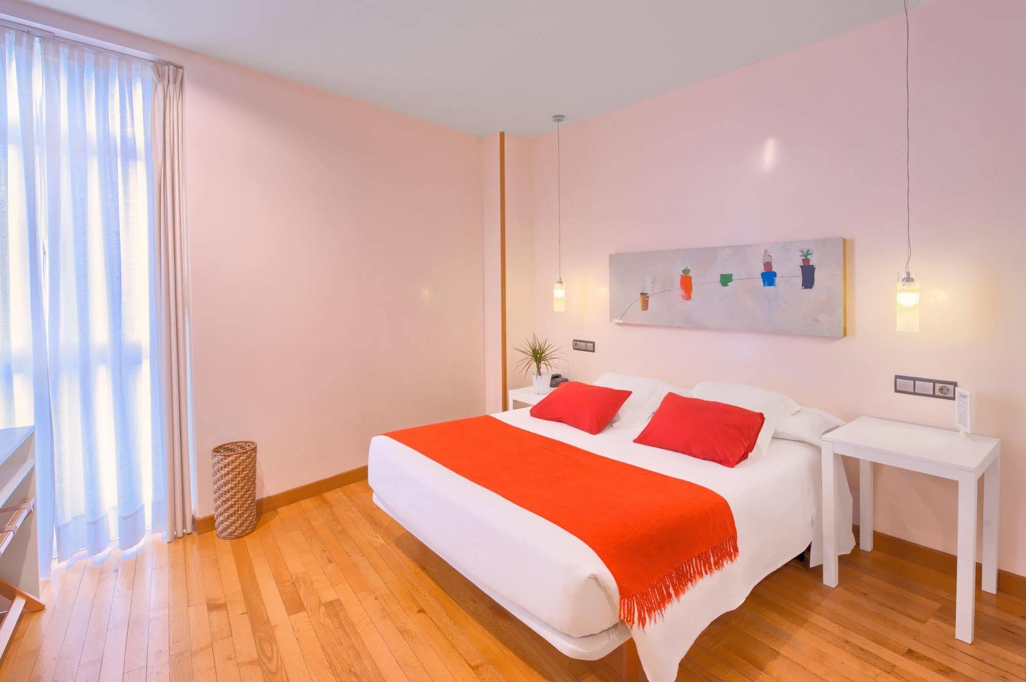 Hotel Nochendi Onís Dış mekan fotoğraf